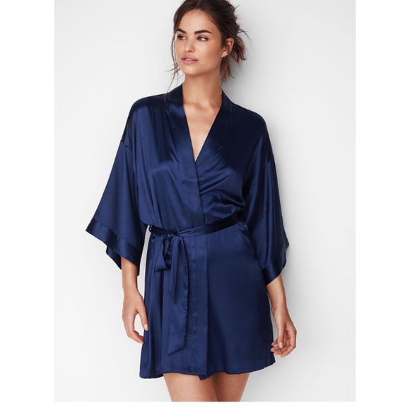 Victoria's Secret | Sheer Kimono sleeve robe - Picture 1 of 7